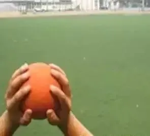 【中考体育】实心球(技巧分析+练习方法+常见错误动作解析) 第3张