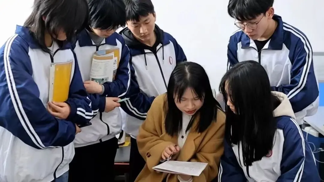 百日砺剑 逐梦中考——天行实验学校2026届中考百日誓师大会 第28张