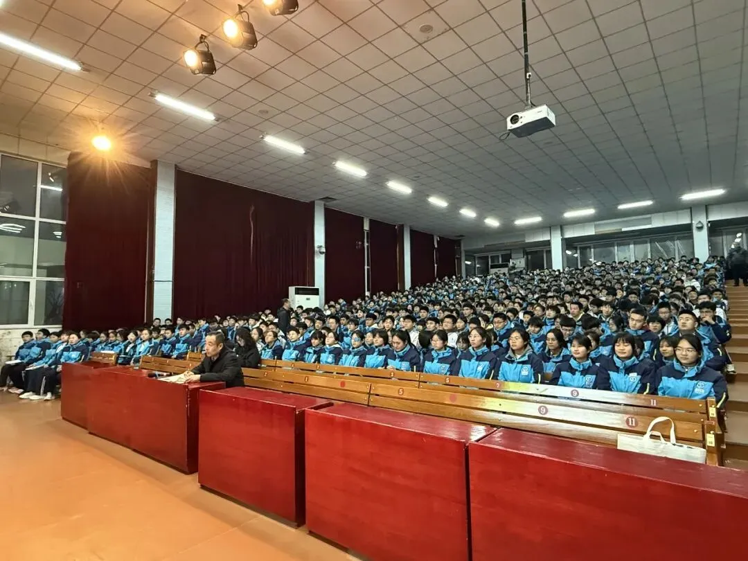 “心”力量点燃斗志,好心态决胜中考——滨州市心理健康服务促进会走进博兴县第四中学 第4张