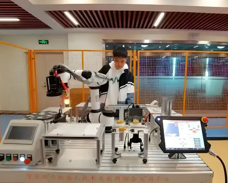 两会热议中考五五分流!不该让才15岁的孩子在中考后就被定格人生 第9张