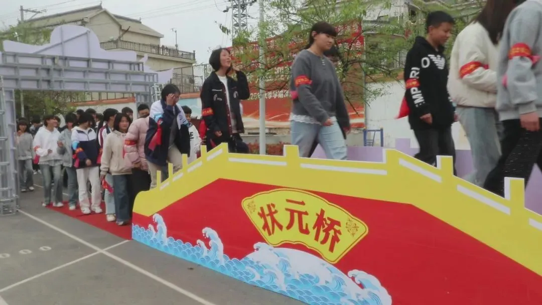 百日砺剑 逐梦中考——泸西县多所初级中学积极开展九年级百日誓师大会 第4张