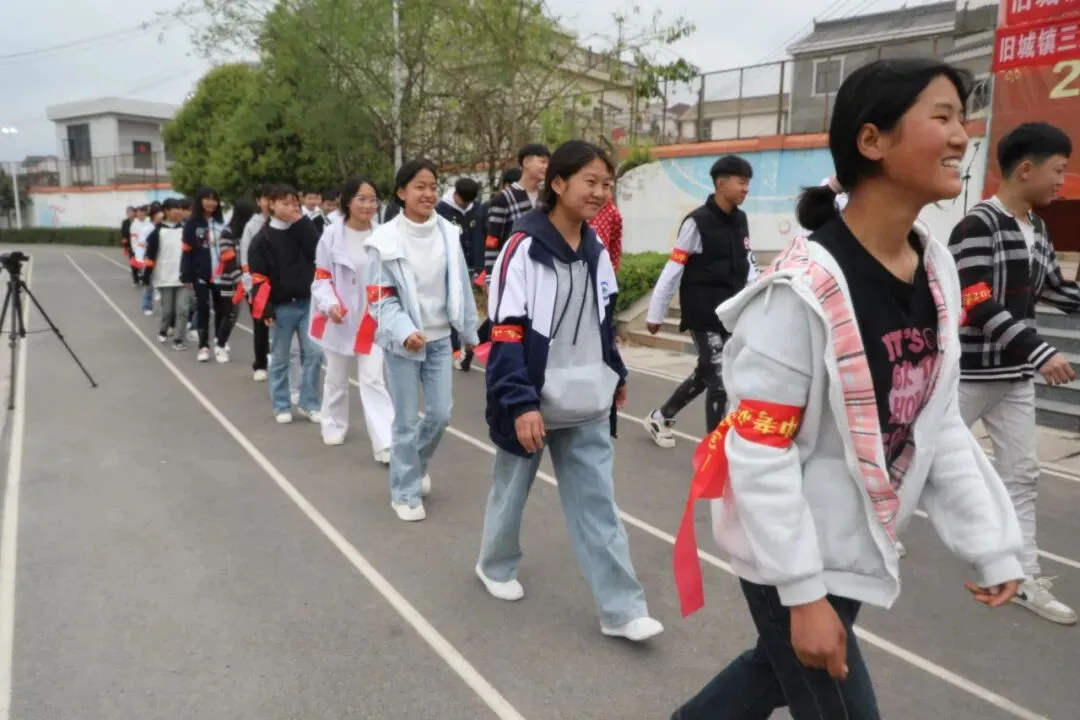 百日砺剑 逐梦中考——泸西县多所初级中学积极开展九年级百日誓师大会 第27张