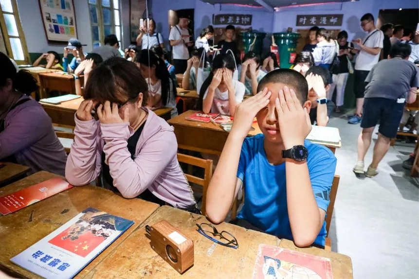 做试卷、做眼操、露天电影...时光博物馆也太太太好玩儿了吧! 第16张