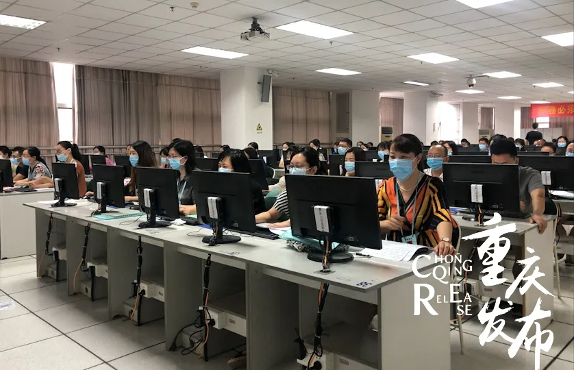 今年,重庆高考试卷这样打分 第4张