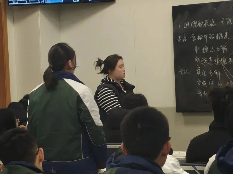 聚焦试卷解析 精研备考策略 —— 惠山区高三生物课堂教学研讨会顺利开展 第16张