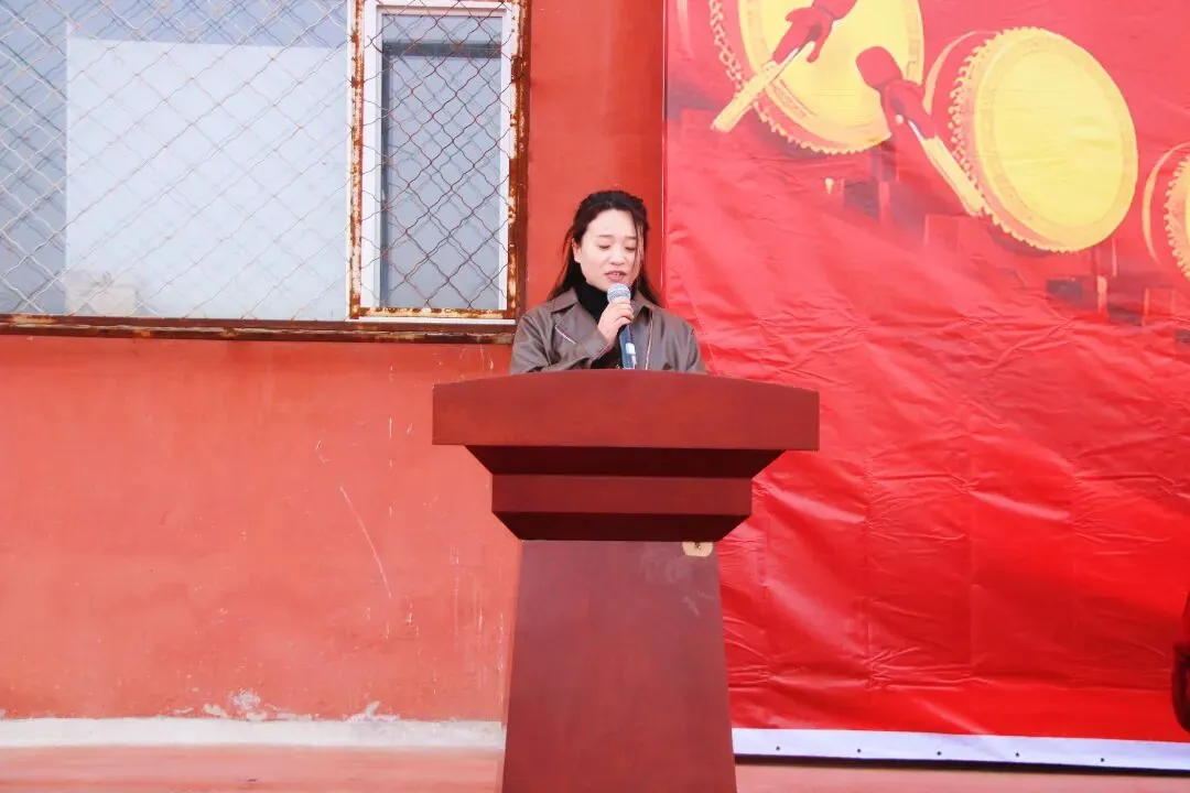 骏马奔腾一百天 冲刺中考铸辉煌——繁峙县杏园中学校2026年百日誓师大会 第23张