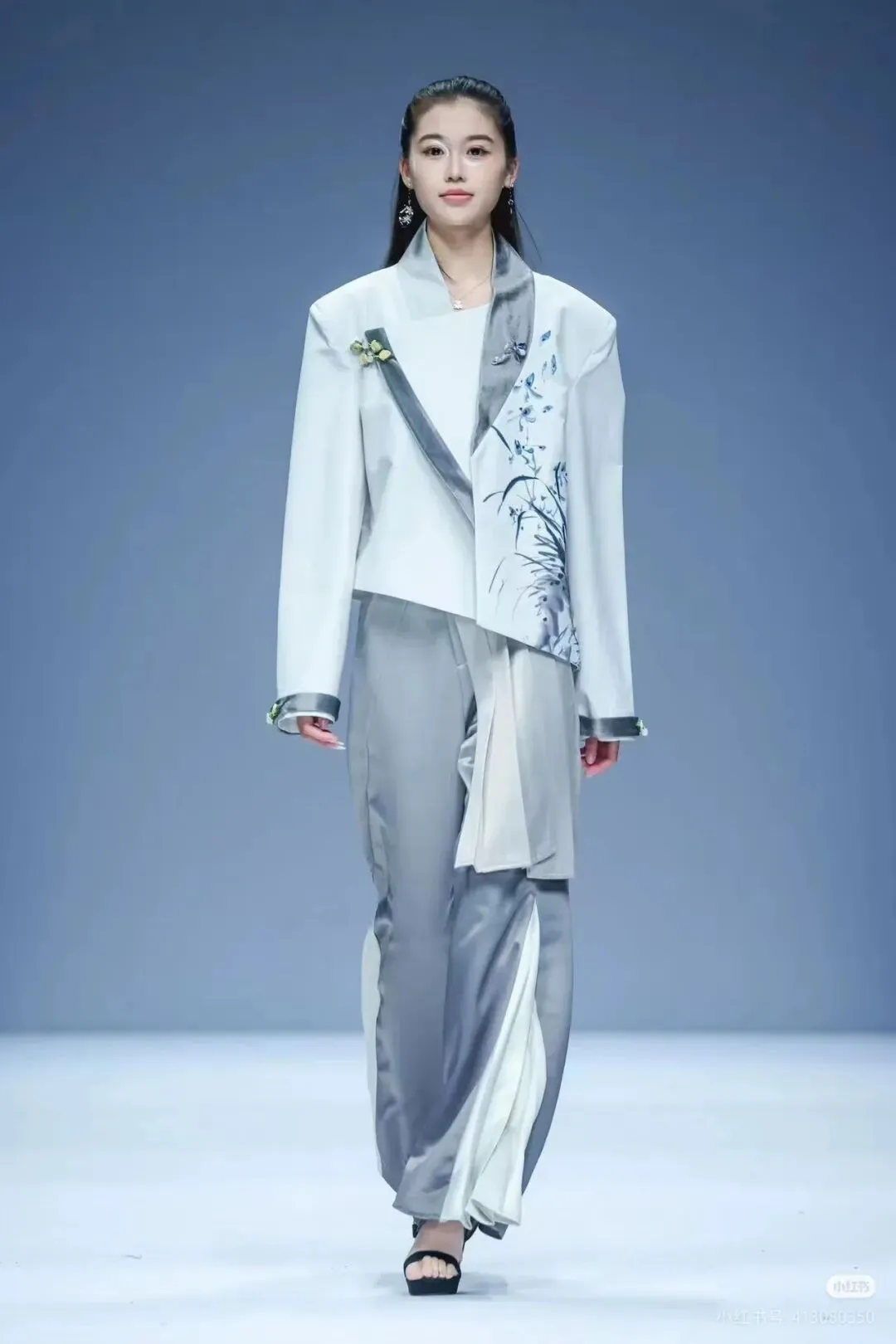 【图优优·真题解析】不容错过!2026年天津工业大学服装设计手绘超详细解析,为你点亮指路明灯,不容错过! 第25张