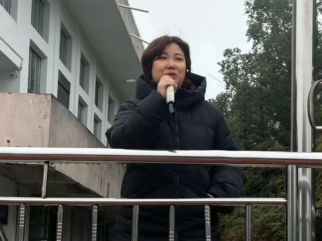 凝心聚力启新程 逐梦中考创辉煌——扬眉中学2026年上学期开学典礼暨冲刺动员大会圆满举行 第9张