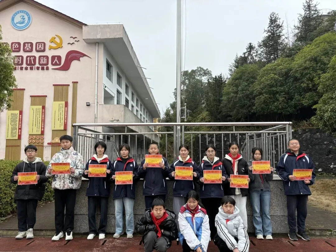 凝心聚力启新程 逐梦中考创辉煌——扬眉中学2026年上学期开学典礼暨冲刺动员大会圆满举行 第13张