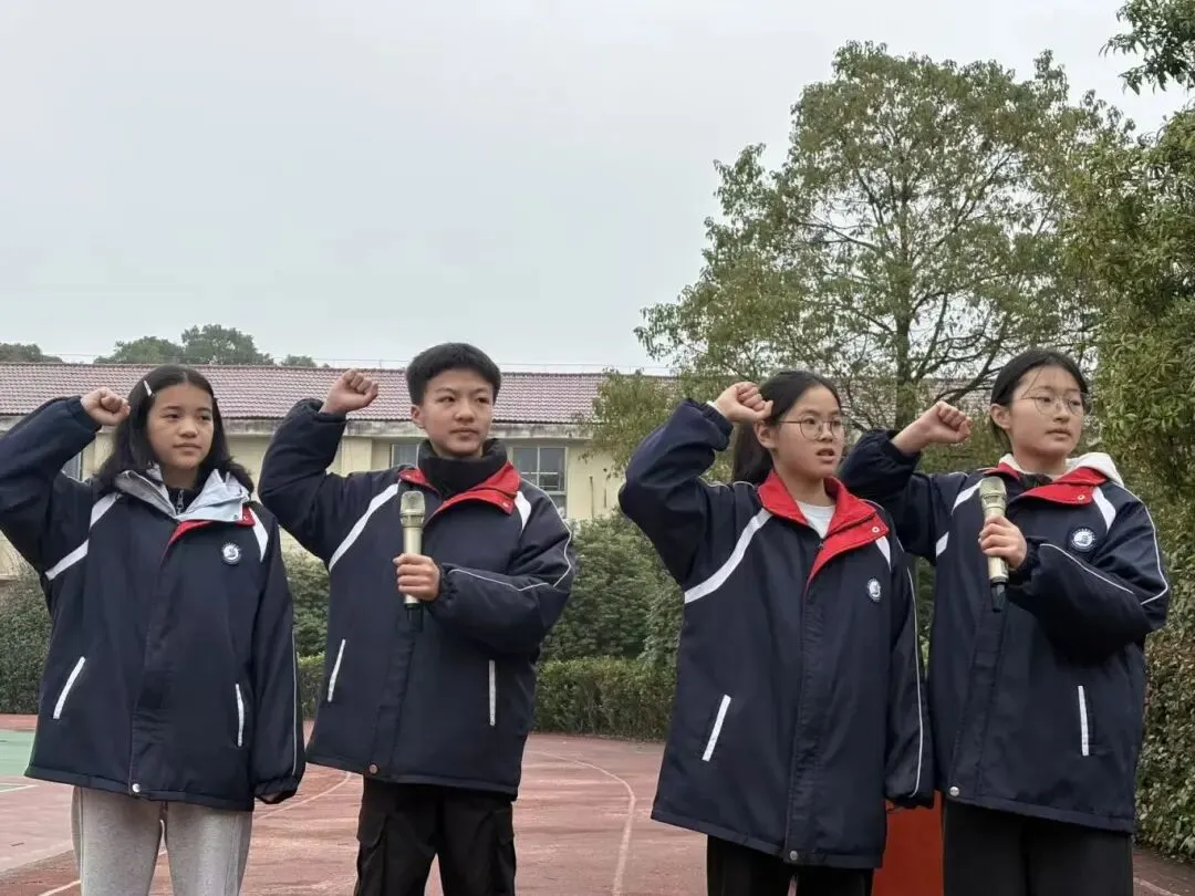 凝心聚力启新程 逐梦中考创辉煌——扬眉中学2026年上学期开学典礼暨冲刺动员大会圆满举行 第22张