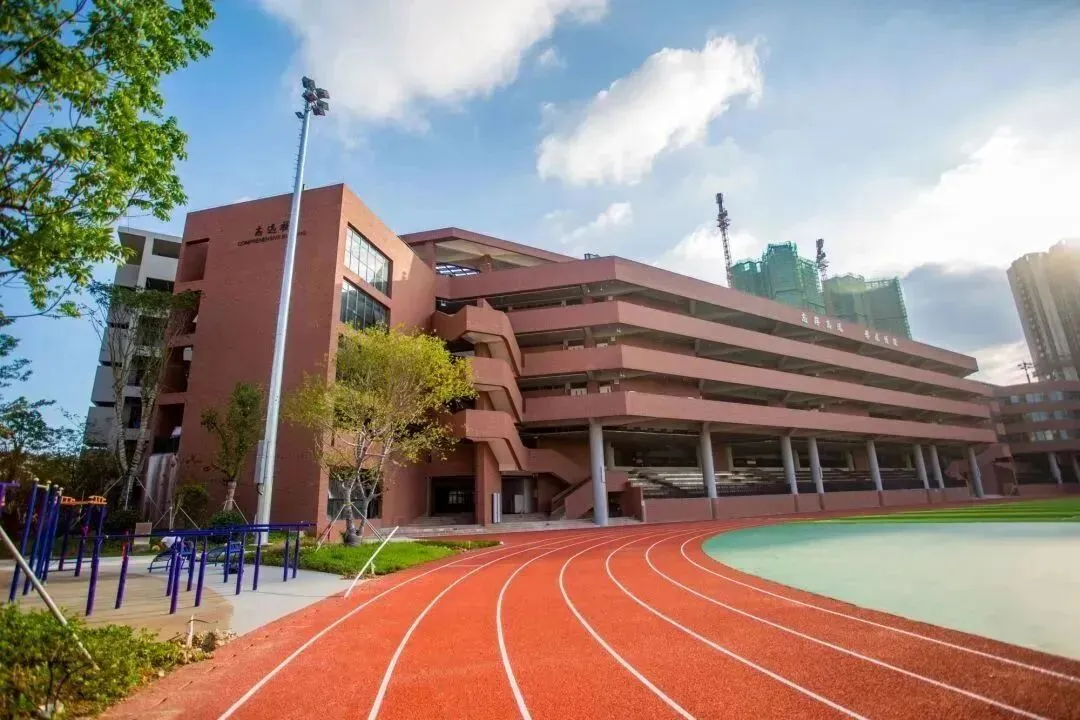 中考选校别只盯“八大”!深圳4所“黑马高中”,让娃“低分进高分出”不是梦 第3张