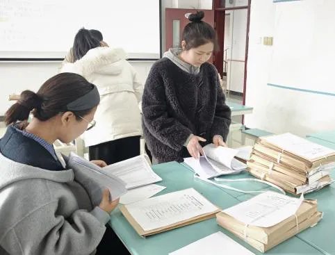 【系部动态】严把试卷质量关,筑牢教学生命线——药学系开展资料专项自查工作 第5张