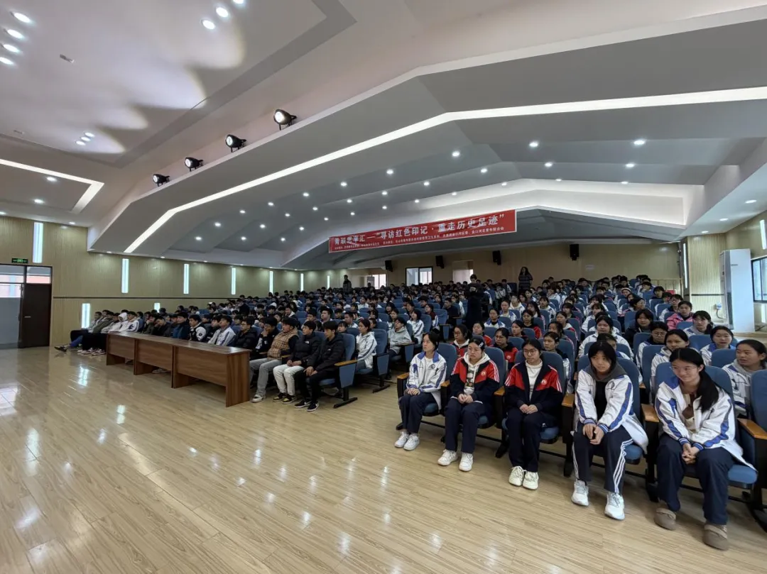 奋蹄致远,策马争辉——延风中学初三中考冲刺学生大会 第7张