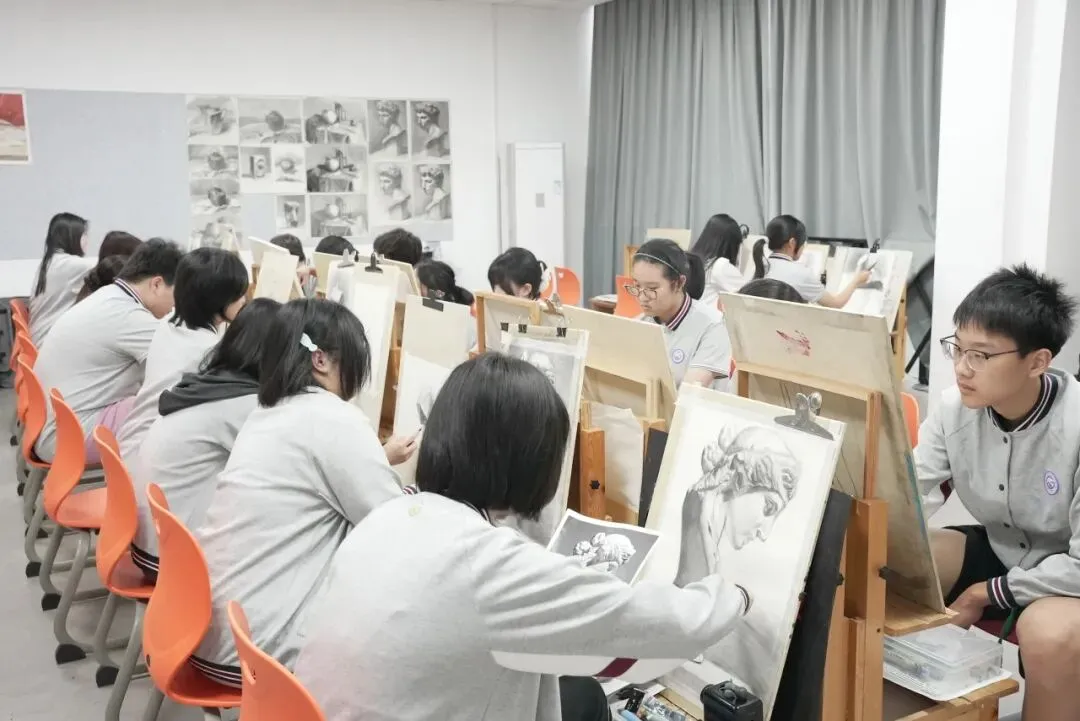 给临港初三生多个选择!中考分数卡普高线也能冲双一流,这条升学赛道藏着大能量. 第4张