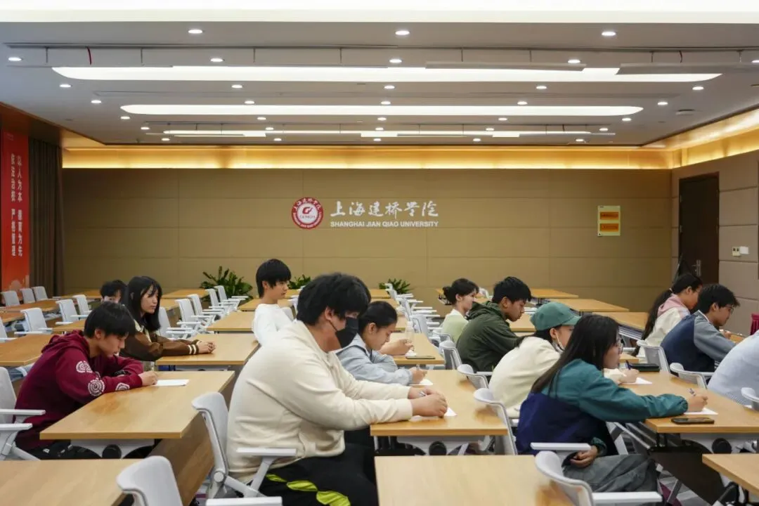 给临港初三生多个选择!中考分数卡普高线也能冲双一流,这条升学赛道藏着大能量. 第42张