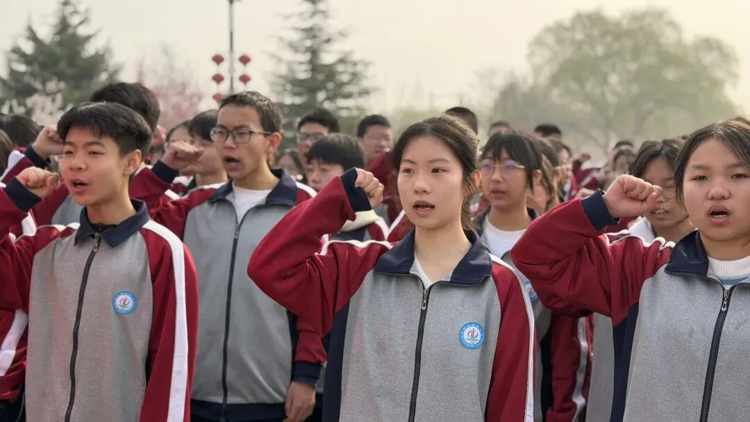 青春远足向光行 百日逐梦战中考——秦都中学举行2026届中考百日誓师暨远足励志活动 第38张