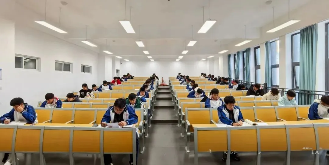 【25商业类真题卷】回忆版2025电子商务商业类电子商务真题卷+评分标准 第12张