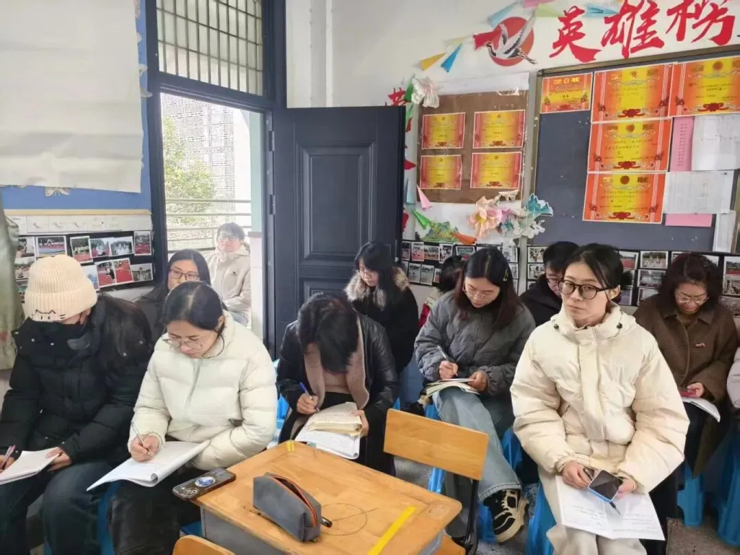 精准指导明方向 深耕细研备中考——区初中语文教研员陈红老师莅临我校调研指导 第20张