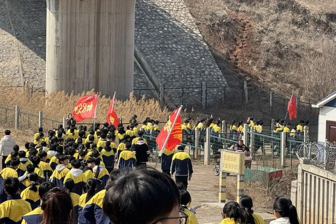 润心赋能砺心志 逐梦中考赴新程 | 上党区南董学校 “疏压赋能” 主题活动圆满举行 第10张
