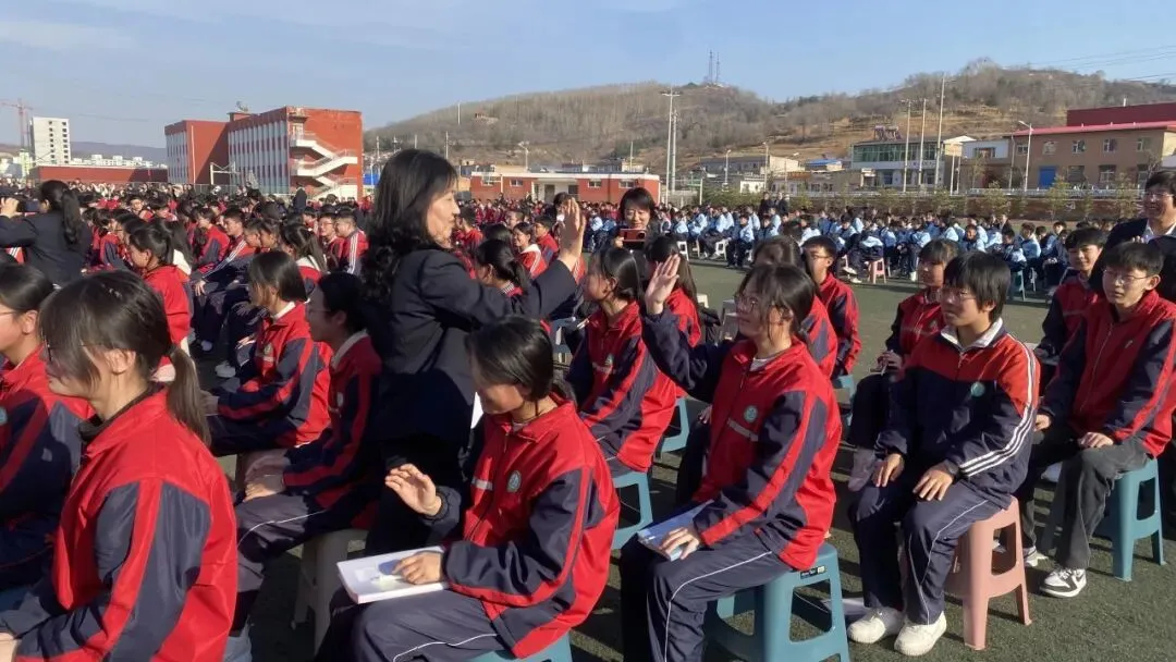 【校园快讯】乘风破浪 决胜中考--交口二中九年级百日誓师大会邀你共赴奋进之约 第56张