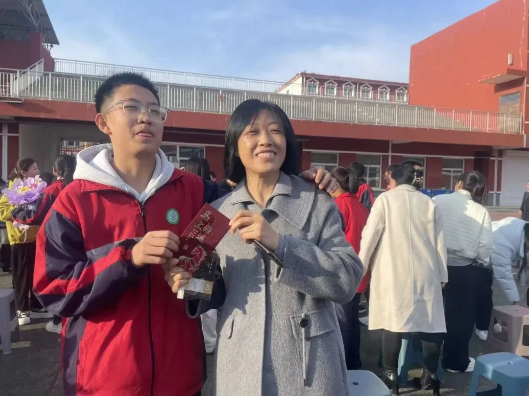 【校园快讯】乘风破浪 决胜中考--交口二中九年级百日誓师大会邀你共赴奋进之约 第93张