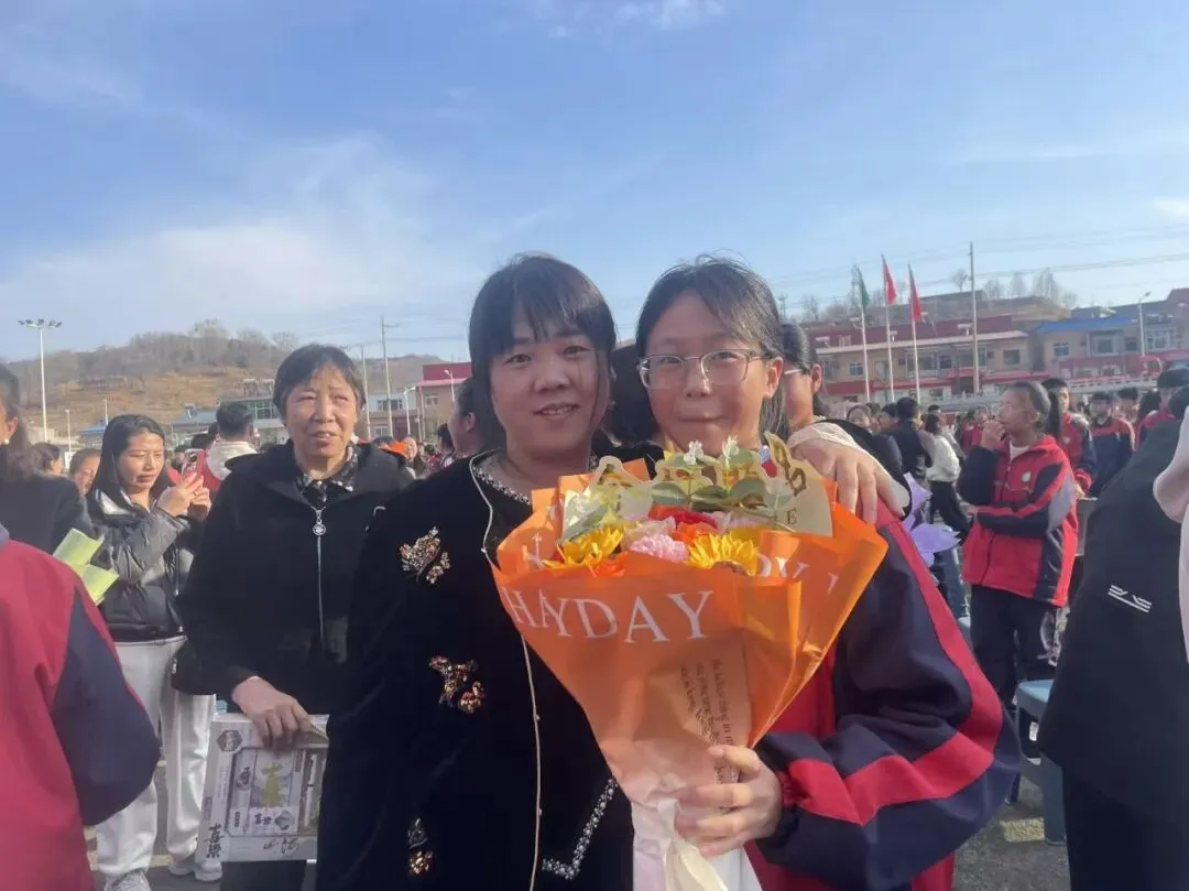 【校园快讯】乘风破浪 决胜中考--交口二中九年级百日誓师大会邀你共赴奋进之约 第98张