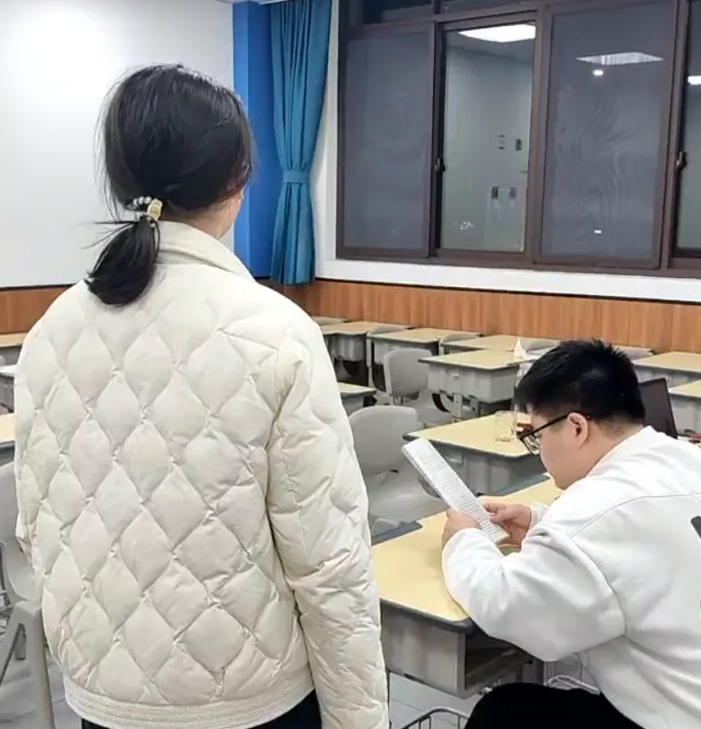 中考冲刺进行时:拼的不是熬夜刷题,而是稳住心态,赢在最后一程 第2张