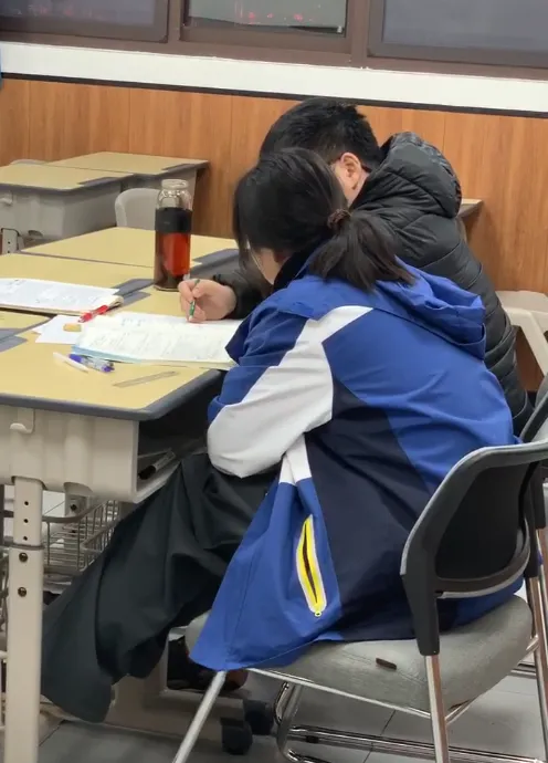 中考冲刺进行时:拼的不是熬夜刷题,而是稳住心态,赢在最后一程 第4张