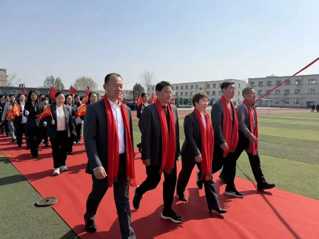 安新县实验中学2026年春季开学典礼暨中考百日誓师大会 第11张