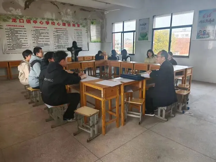 送教下乡传经验, 精准指导备中考——洪湖市龙口镇中心学校教研活动纪实 第4张