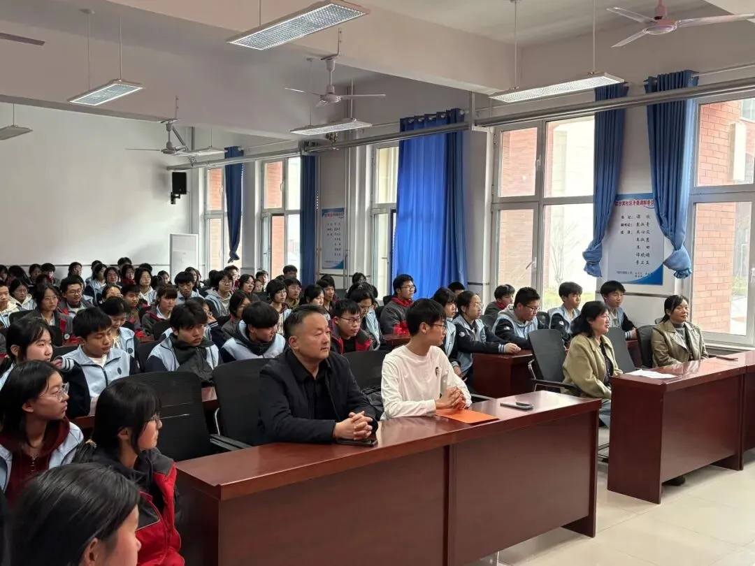 百日奋进,青春无悔——南苑学校中考冲刺誓师大会圆满举行 第13张