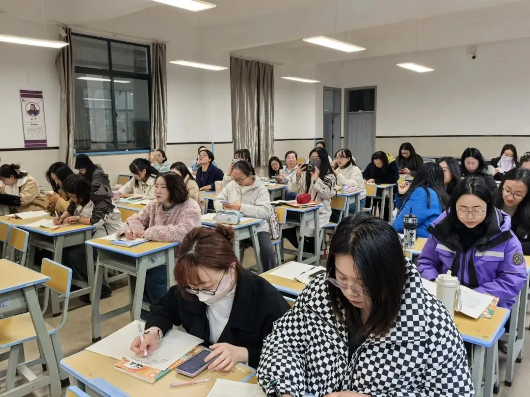 真题深剖析 教学再提质——云大附属会展学校小学部“真题研读”专题研讨活动 第38张