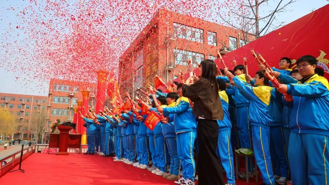 开战!英华少年策马燃百日,踏风而上,中考必胜! 第125张