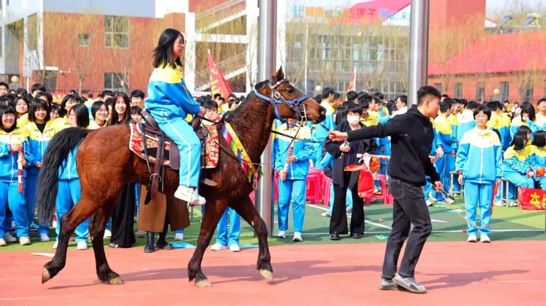 开战!英华少年策马燃百日,踏风而上,中考必胜! 第130张