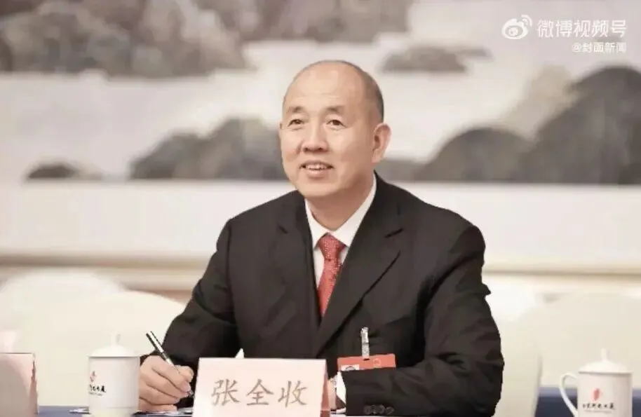 建议取消中考分流!建议70岁以上农民养老金提至500!建议允许60岁以上农民工继续务工!两会代表建言献策,每条都是真正的民生关切! 第7张