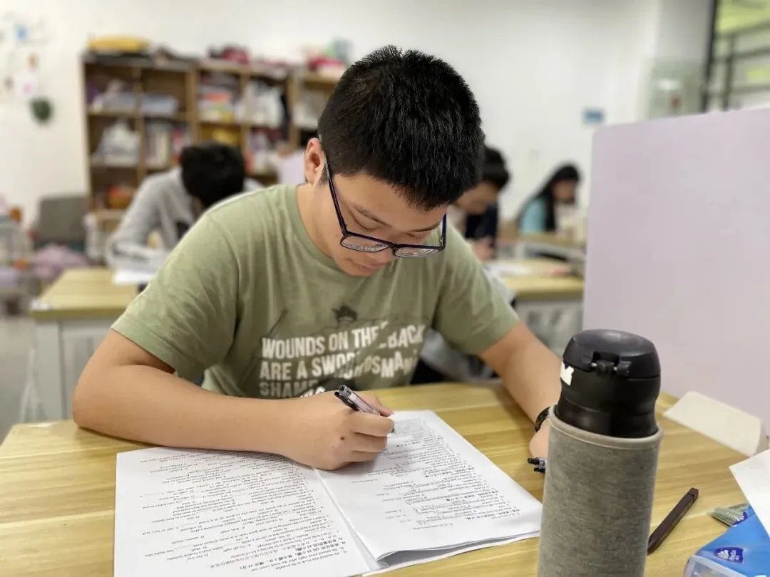 深联2021届第一次模拟考试进行中 第10张