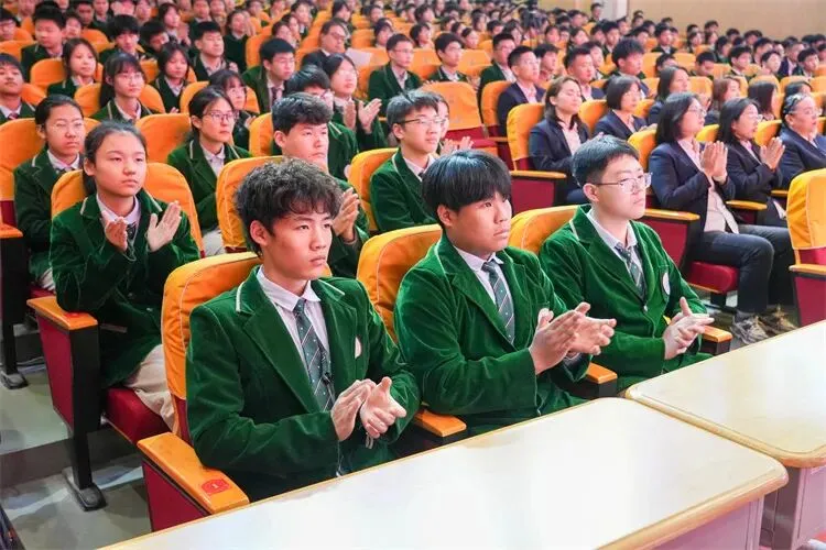 【新闻】同心筑梦百日 聚力决胜中考----我校2026届九年级中考百日誓师大会圆满举行 第16张