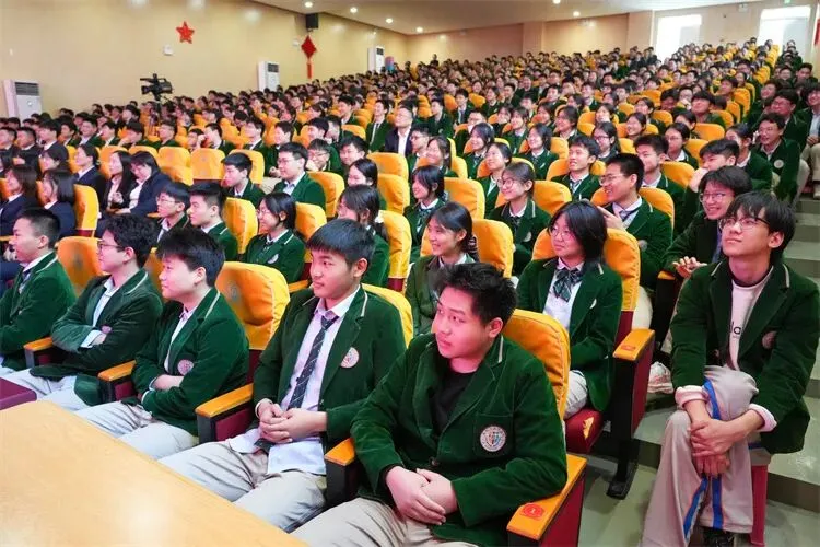 【新闻】同心筑梦百日 聚力决胜中考----我校2026届九年级中考百日誓师大会圆满举行 第28张