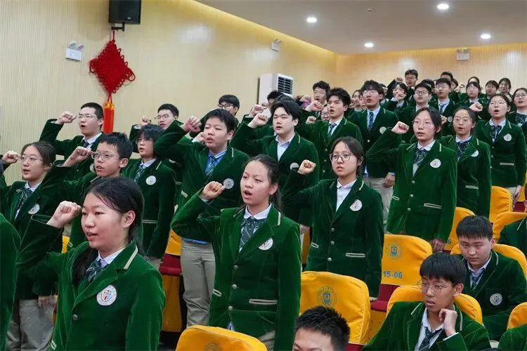 【新闻】同心筑梦百日 聚力决胜中考----我校2026届九年级中考百日誓师大会圆满举行 第31张