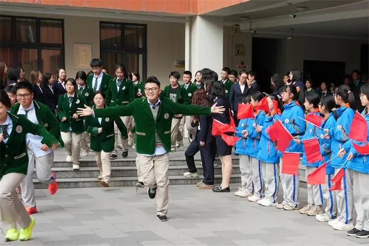 【新闻】同心筑梦百日 聚力决胜中考----我校2026届九年级中考百日誓师大会圆满举行 第42张