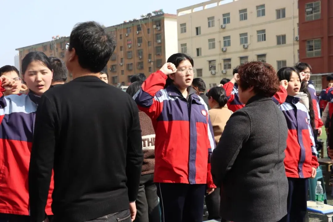 百日誓师剑出鞘 六月扬眉战中考 ——古渡初级中学2026届中考百日誓师大会圆满落幕 第52张