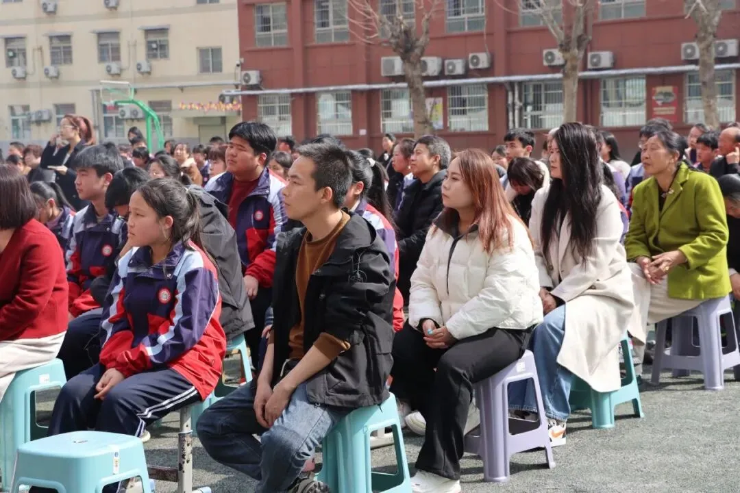 百日誓师剑出鞘 六月扬眉战中考 ——古渡初级中学2026届中考百日誓师大会圆满落幕 第65张