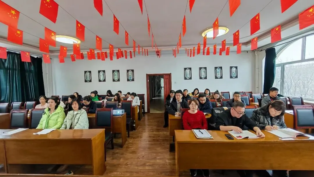 教研赋能促改革 以研提质助中考 —— 伊春市教育研究院举办初中历史学业水平调研测试开卷考试专题培训 第3张