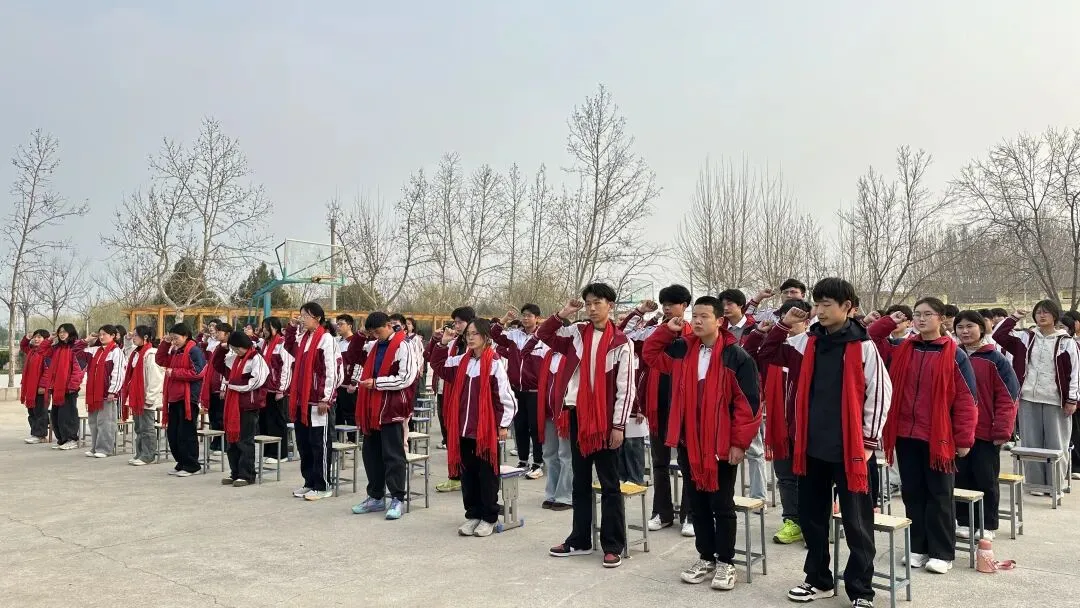 单县徐寨中学举行2026届中考百日冲刺誓师大会 第4张
