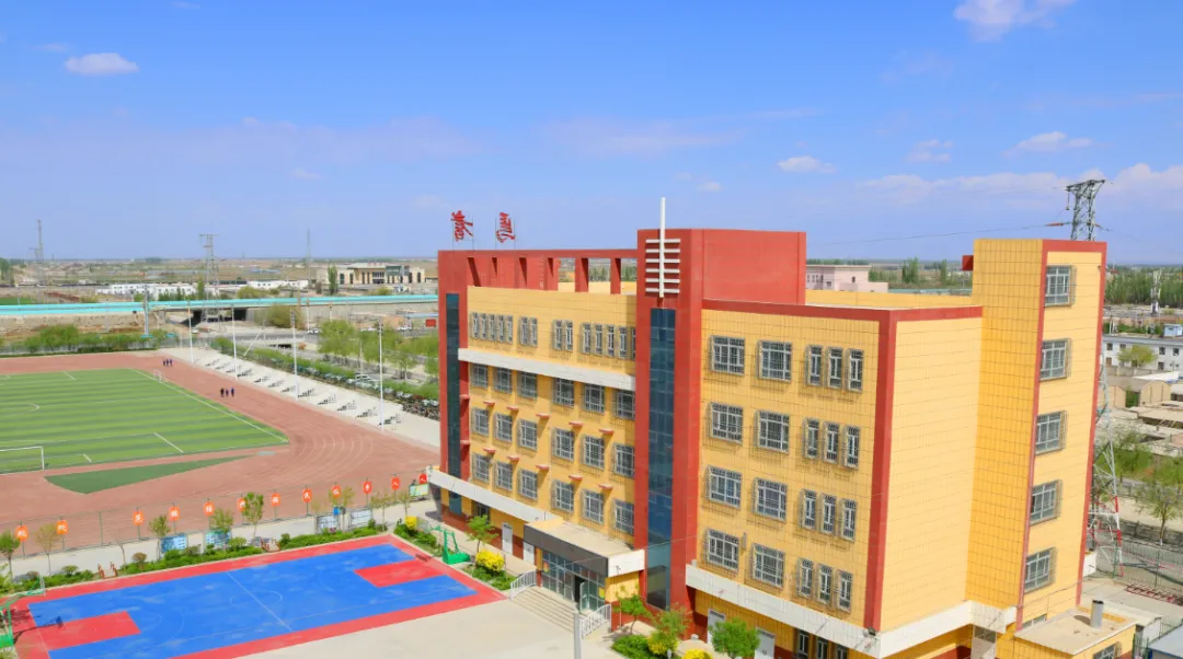 【聚焦中考】巴州普通高中2023-2025年招生趋势深度分析:规模扩张、结构优化与优质资源竞争 第12张