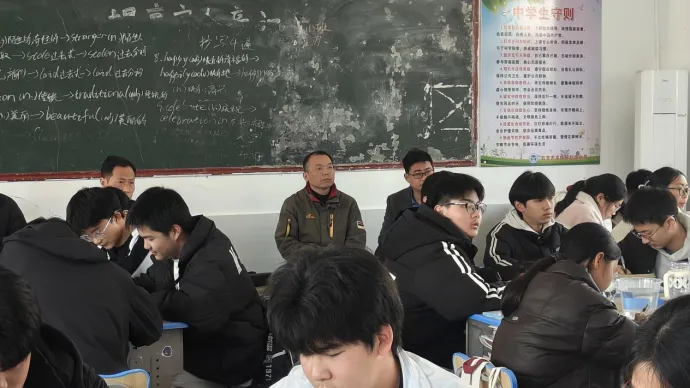 精准调研明方向 凝心聚力备中考——石首市九年级教学调研走进高陵中学 第6张