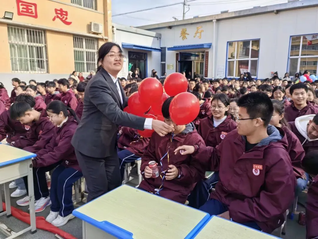 总结蓄力再出发 百日鏖战迎中考——绛县山冲学校2025-2026学年第一学期期末表彰暨2026百日冲刺大会隆重召开 第41张