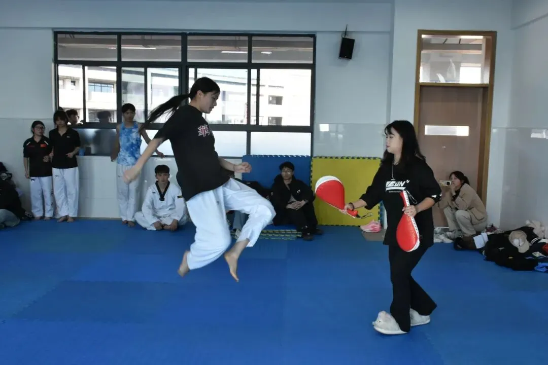 直击现场!2026年零陵区体育模考 第107张