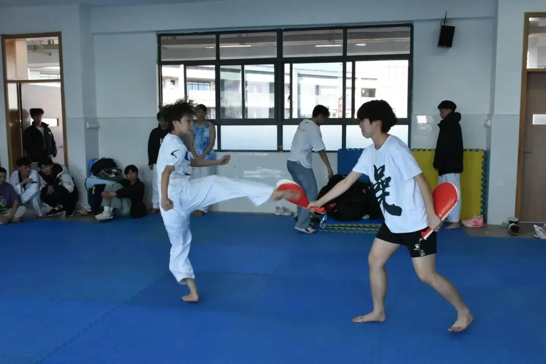 直击现场!2026年零陵区体育模考 第110张