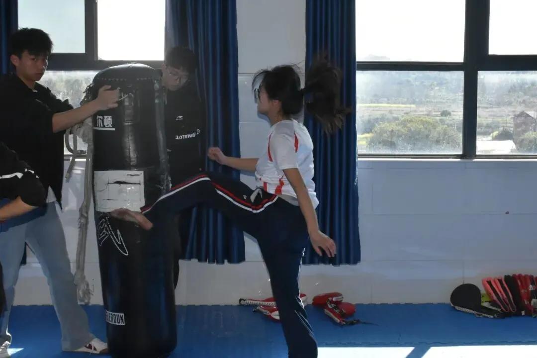 直击现场!2026年零陵区体育模考 第113张